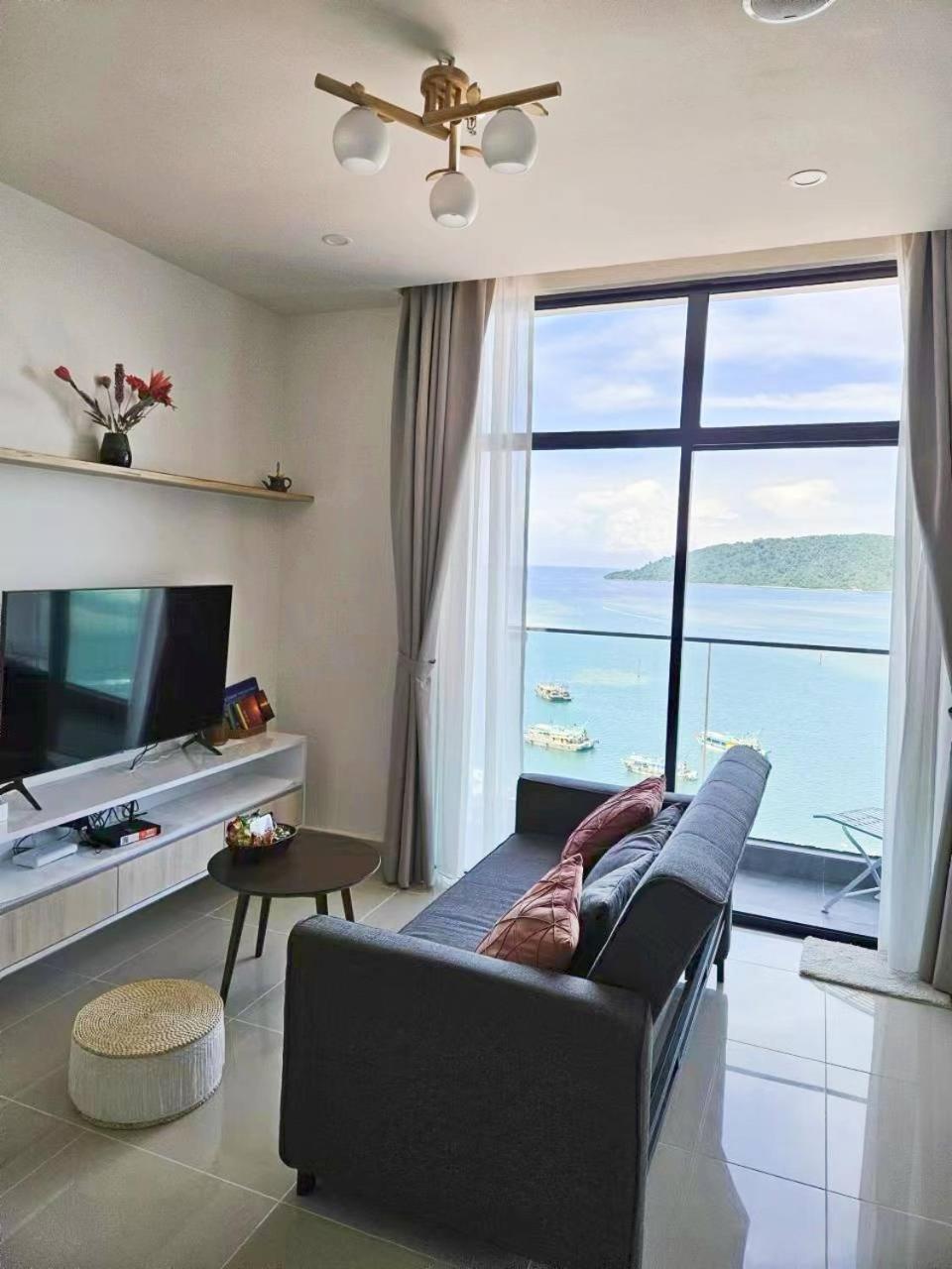 Sunset Seaview Studio Apartment At Kota Kinabalu City Centre Zewnętrze zdjęcie
